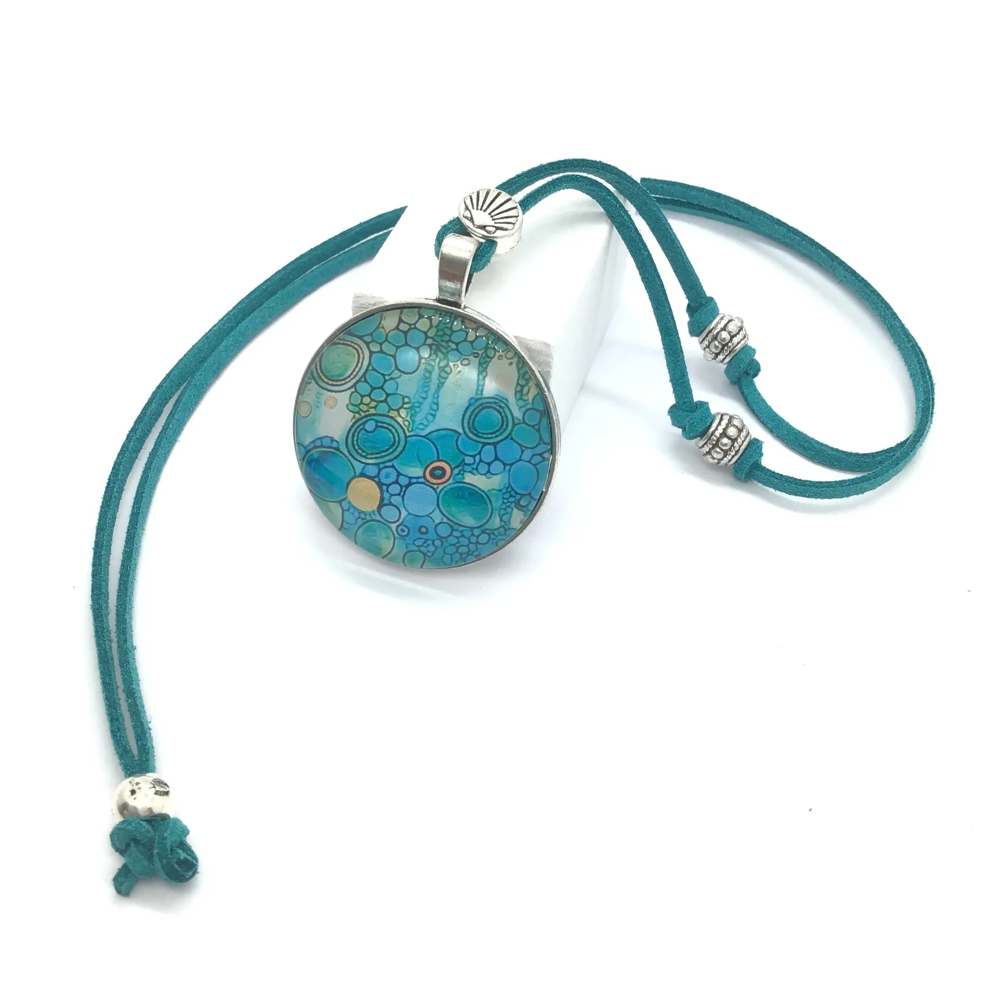 Collar de vidrio resistente artesanal ajustable para mujer