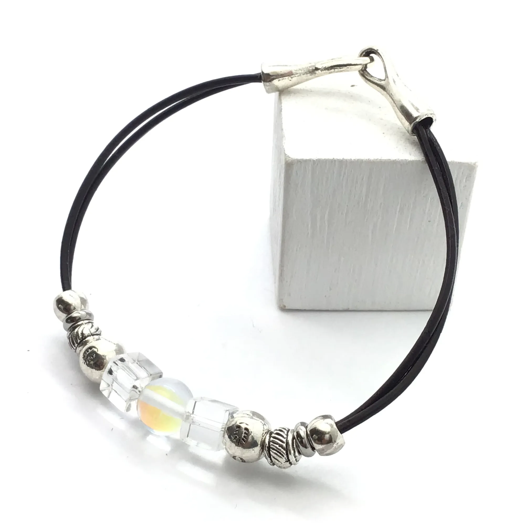 Pulsera de abalorios varios